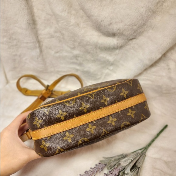 Authentic Louis Vuitton Senlis crossbody shoulder bag - Picture 3 of 15